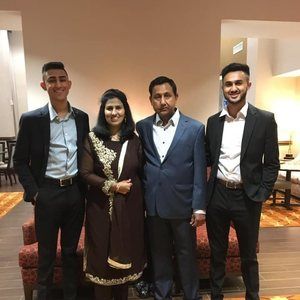 Meet your Posher, Parvin